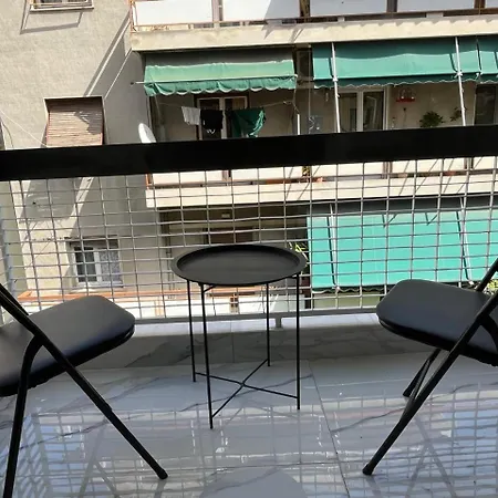 Charming In The Center Of Apartment *